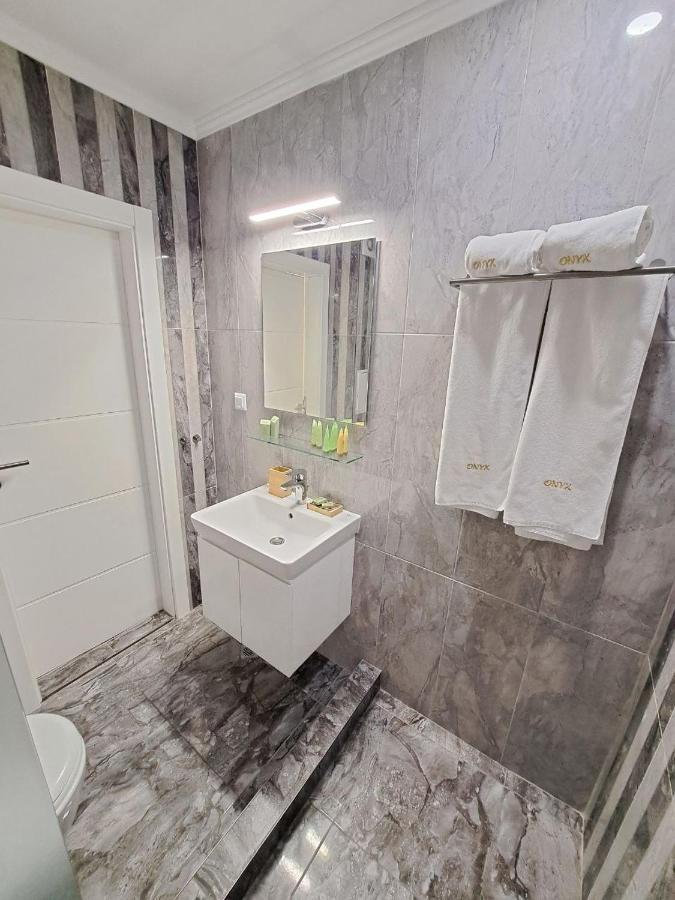 Onyx 2 Private Beach Apartment Sveti Vlas Extérieur photo