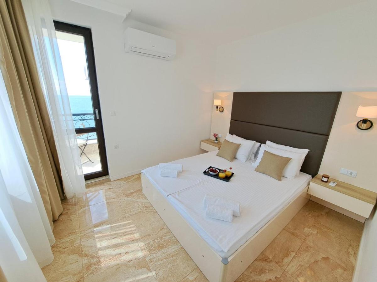 Onyx 2 Private Beach Apartment Sveti Vlas Extérieur photo