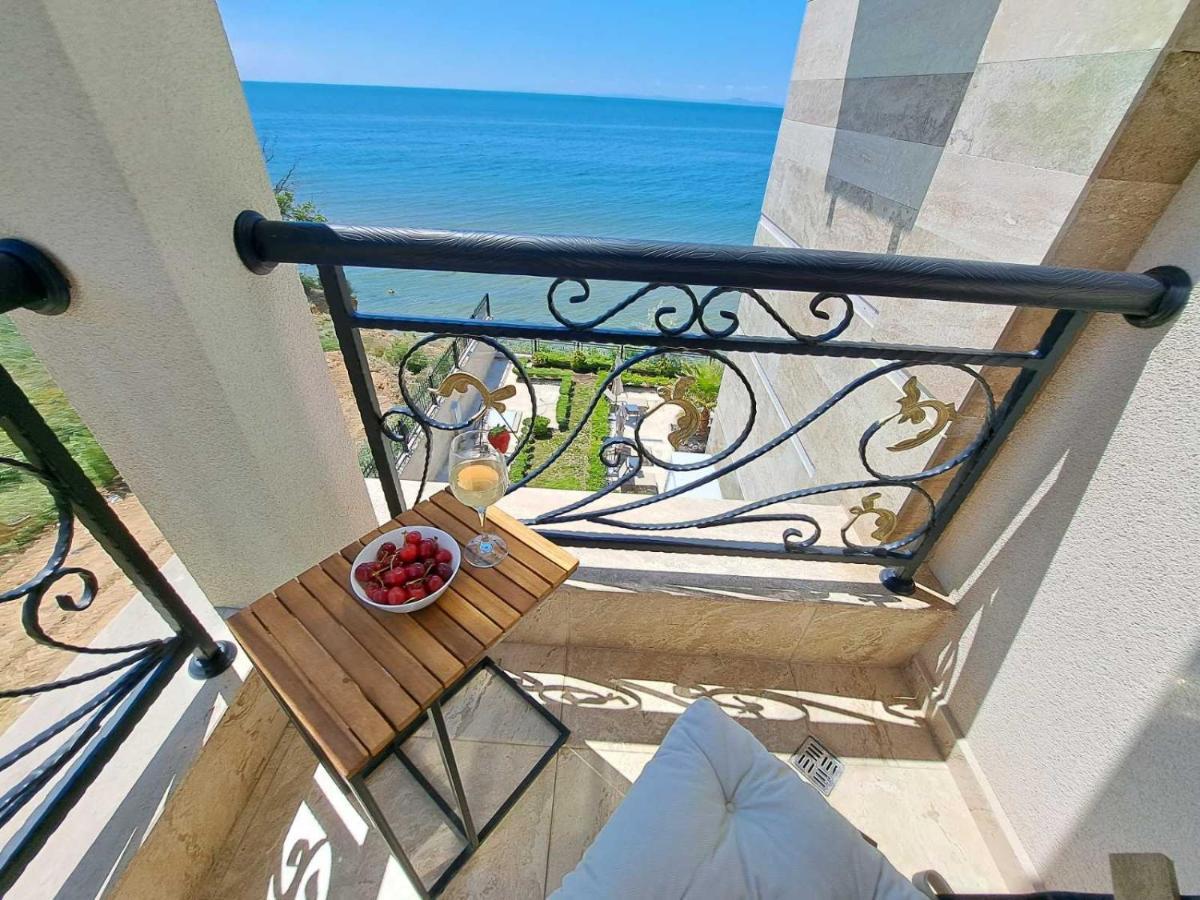 Onyx 2 Private Beach Apartment Sveti Vlas Extérieur photo